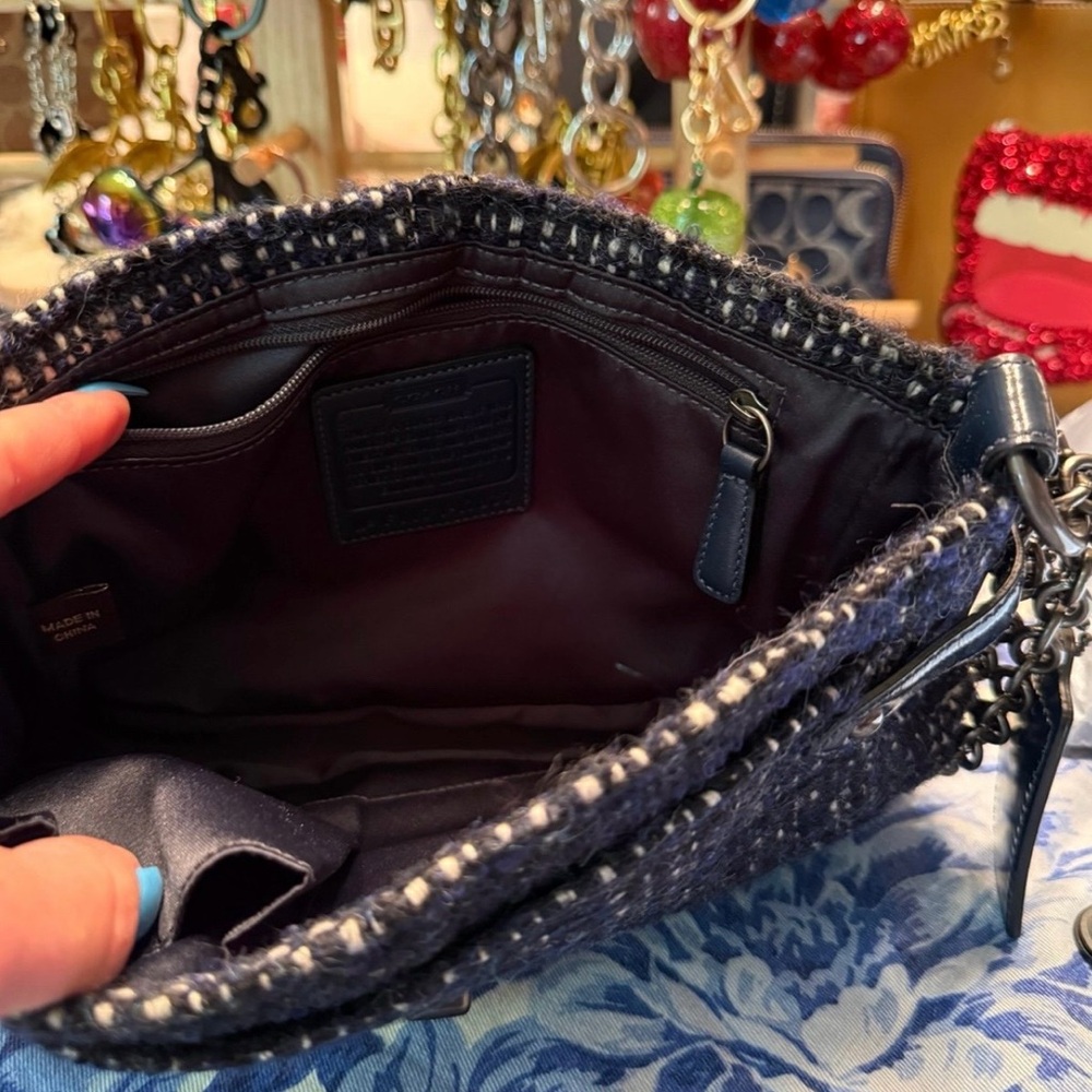 Coach Navy Tweed Convertible crossbody with gun metal hardware - Picture 7 of 11